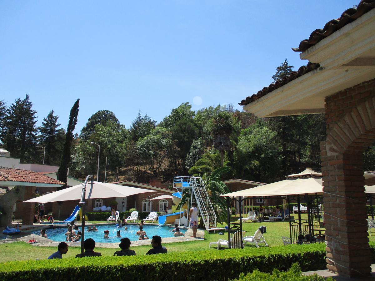 Hotel Villa Monarca Inn Ситакуаро Экстерьер фото