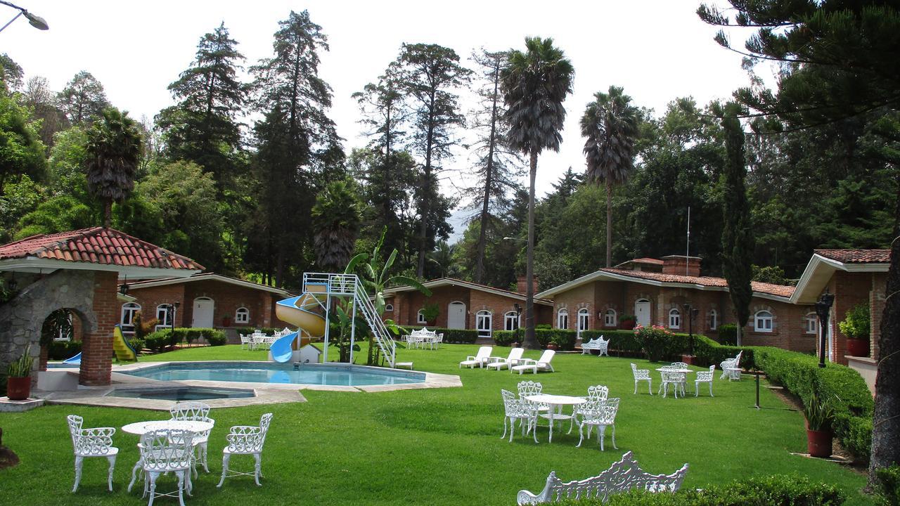 Hotel Villa Monarca Inn Ситакуаро Экстерьер фото