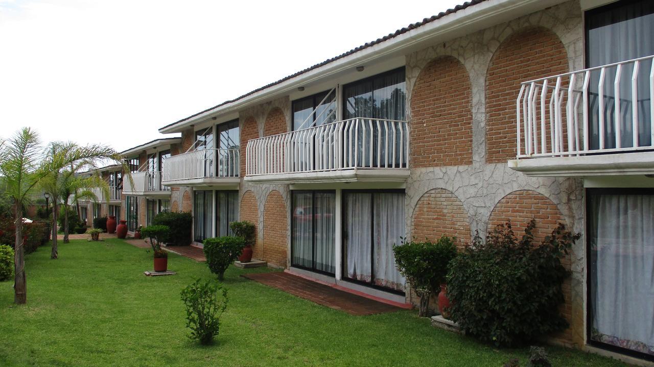 Hotel Villa Monarca Inn Ситакуаро Экстерьер фото