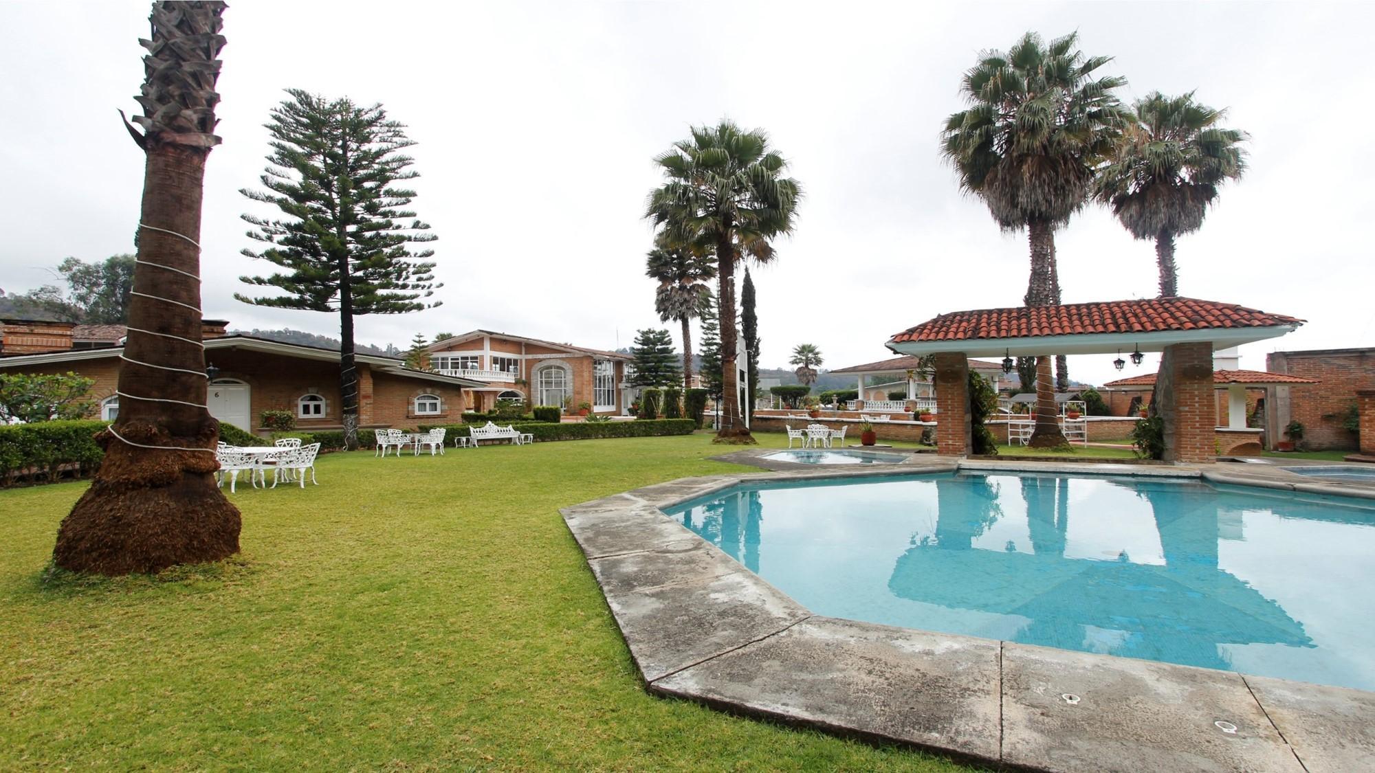 Hotel Villa Monarca Inn Ситакуаро Экстерьер фото